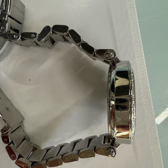 Michael Kors Parker Glitz Watch MK5707 new battery in box - Picture 8 of 10